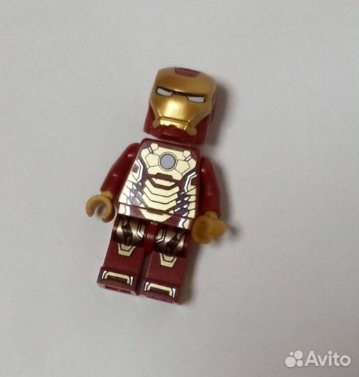 Фигурка коллекционная