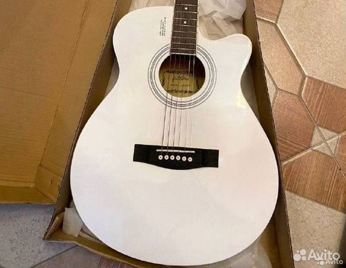 Гитара elitaro