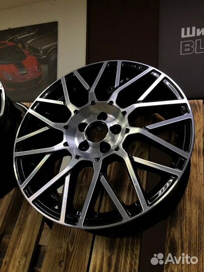 X'trike X-133 7,5\R18 5*114,3 ET50 d67,1 BK/FP