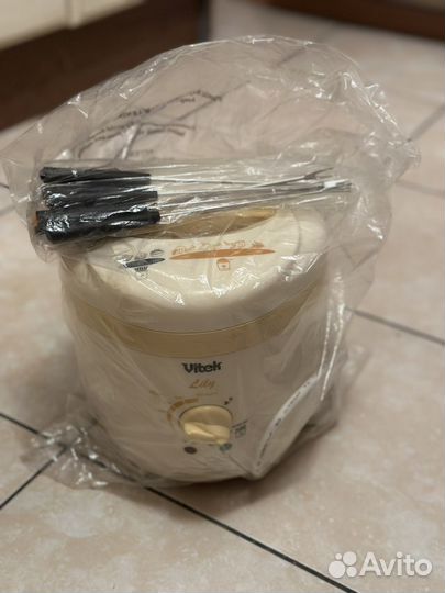 Фритюрница Vitek VT-1535 Lily