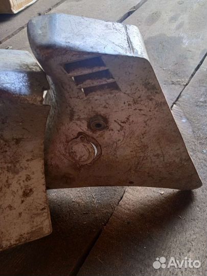 Кожух карбюратора иж
