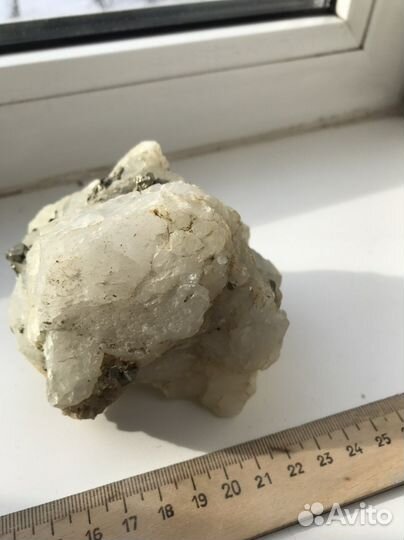 Кварц с пиритом