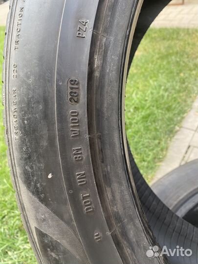 Pirelli P Zero PZ4 275/45 R21