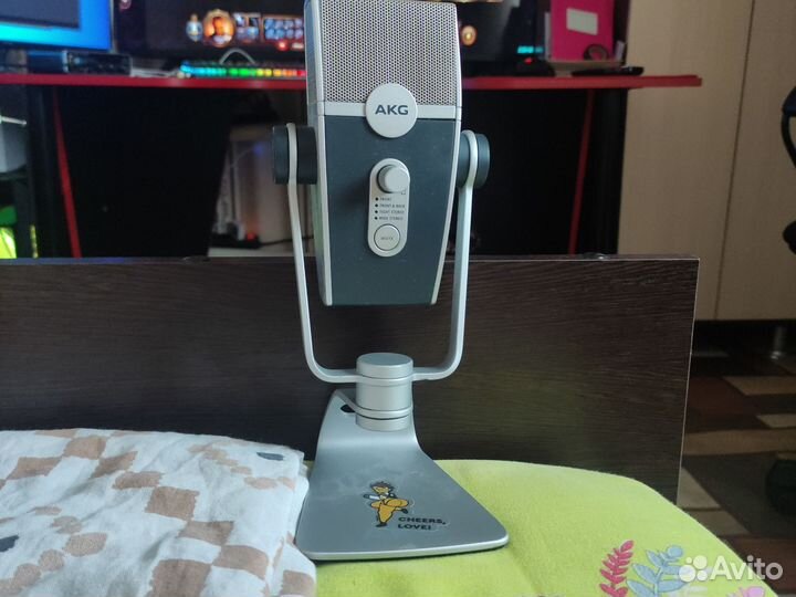 Студийный микрофон akg lyra