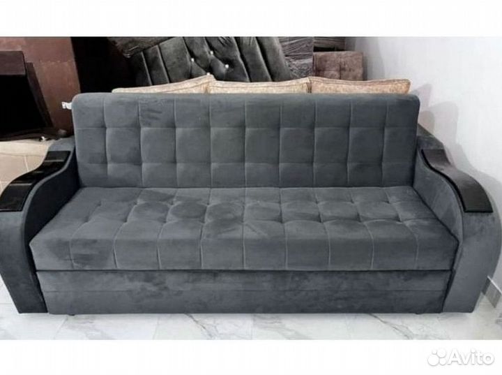 Прямой диван в наличии