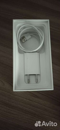 Коробка от Айфона-7