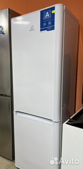 Холодильник indesit