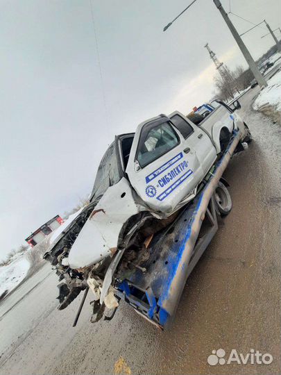 Nissan np 300 в разбор