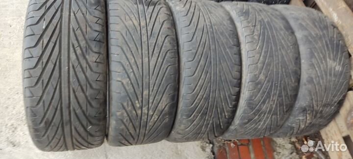 Triangle TR968 255/35 R20 97W