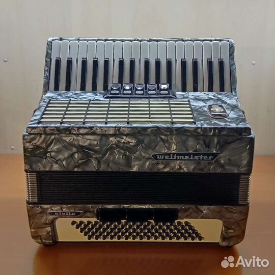 Аккордеон Weltmeister Stella 3/4