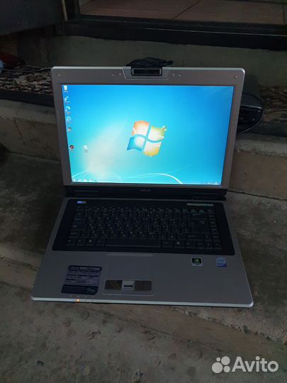 Ноутбук Asus c90s