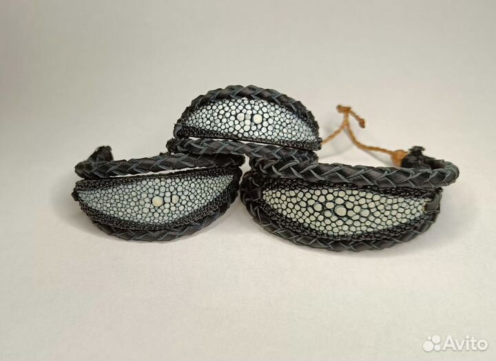 Браслет из кожи Ската