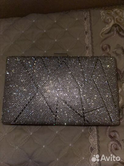 Вечернее платье и клатч