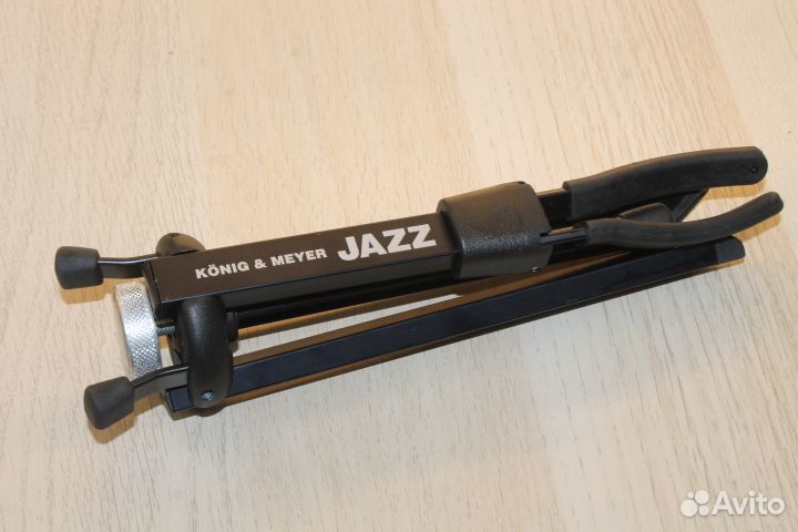 Стойка для альт саксофона konig&meyer14330