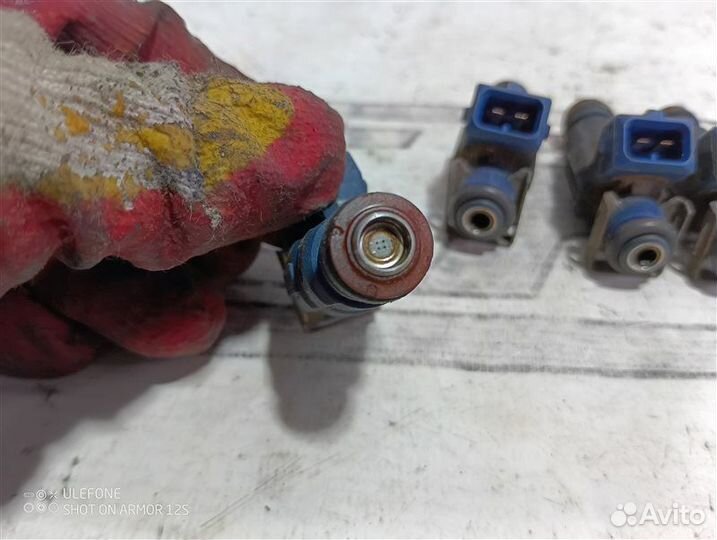 Форсунка топливная Audi A4 B6 AMB 2000—2006