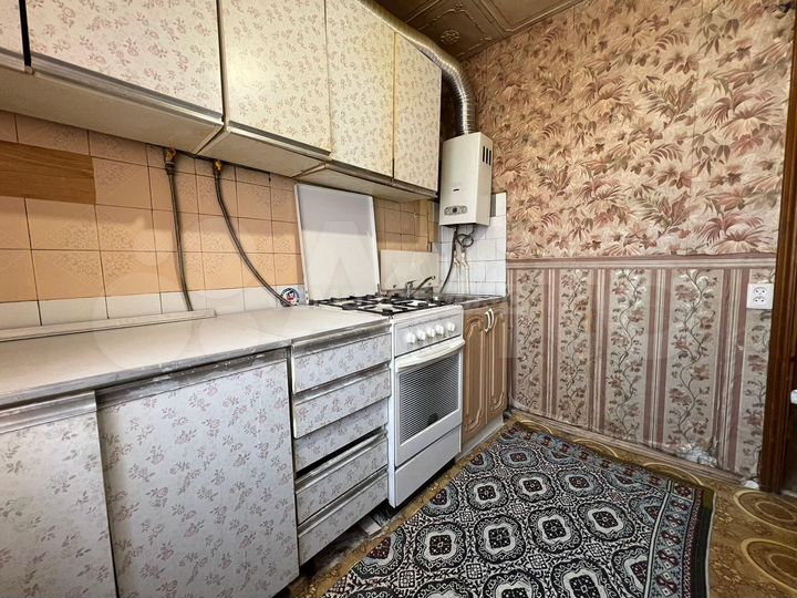 3-к. квартира, 60 м², 3/5 эт.