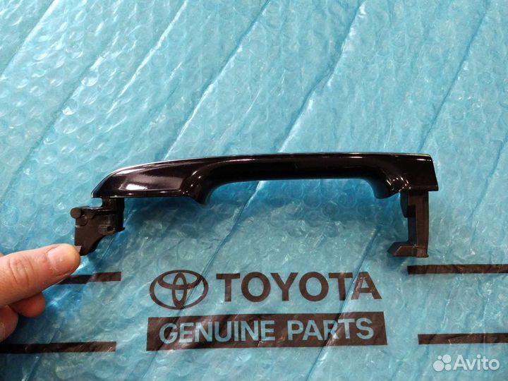 Ручка задней двери Камри 50 черная Б/У