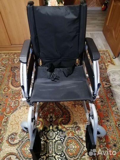 Инвалидная коляска