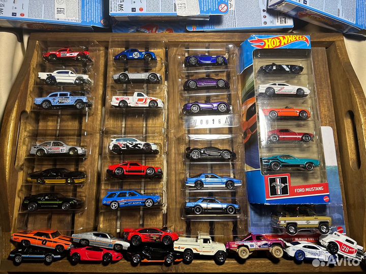 Машинки HotWheels 34 шт (премиум, тх, набор)