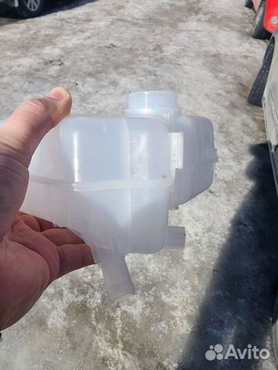 Бачок расширительный BSG 30-550-011