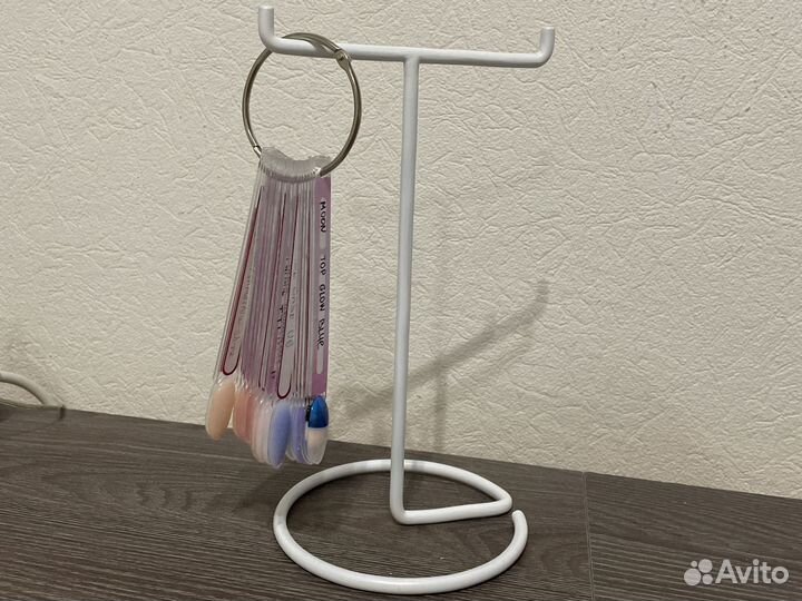 Подставка-держатель для маникюрных типс