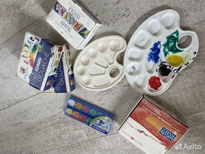 Краски гуашь акварель и по ткани