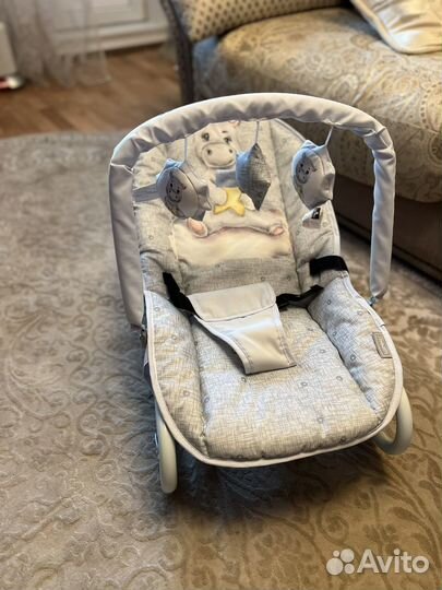 Шезлонг для новорожденных