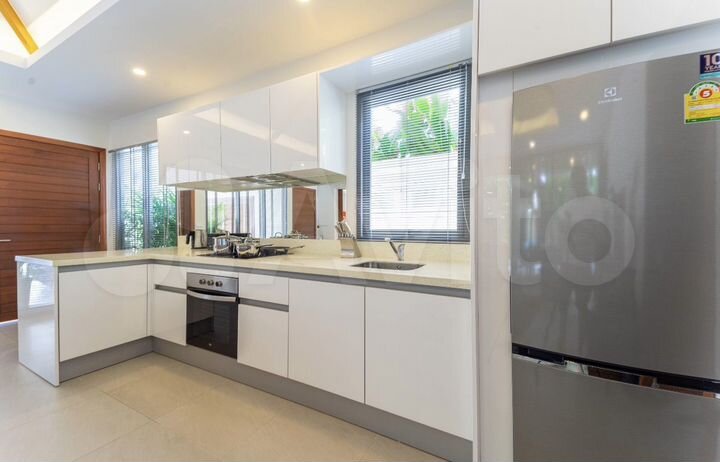 Дом 250 м² на участке 330 м² (Таиланд)