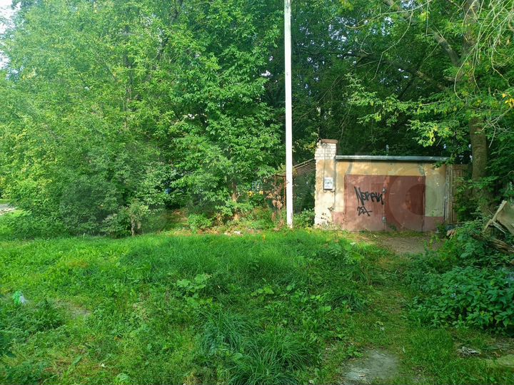 Гараж, > 30 м²