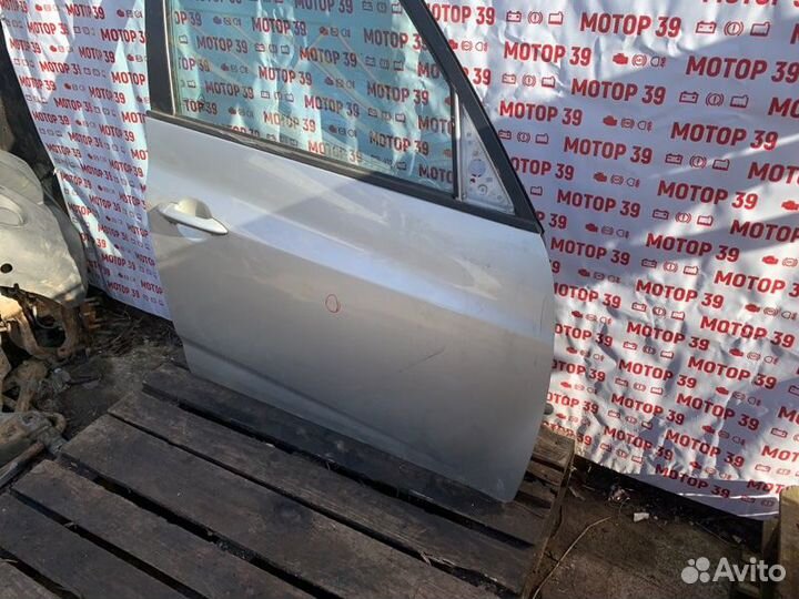 Дверь передняя правая Kia Venga 1.4 I 2010