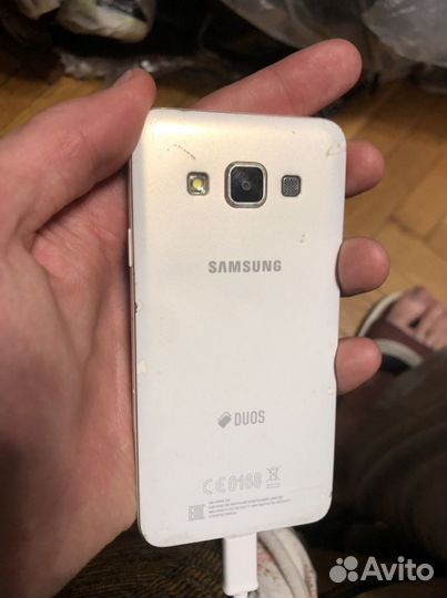 Телефон Samsung galaxy a3 2015