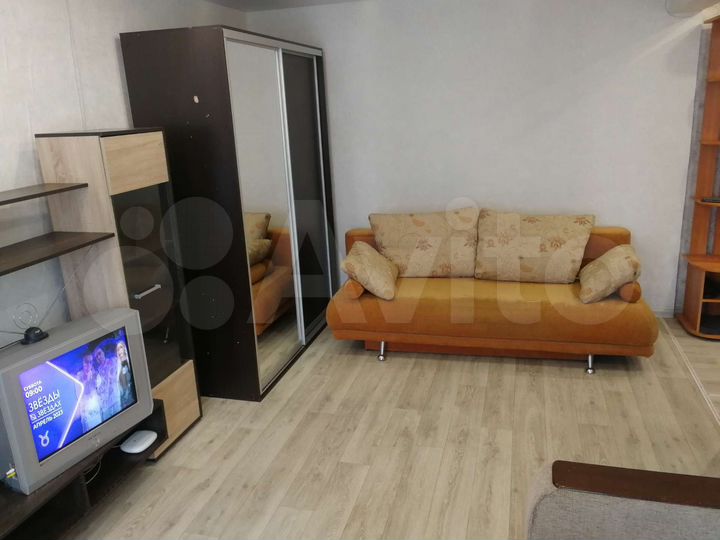 2-к. квартира, 50 м², 1/2 эт.