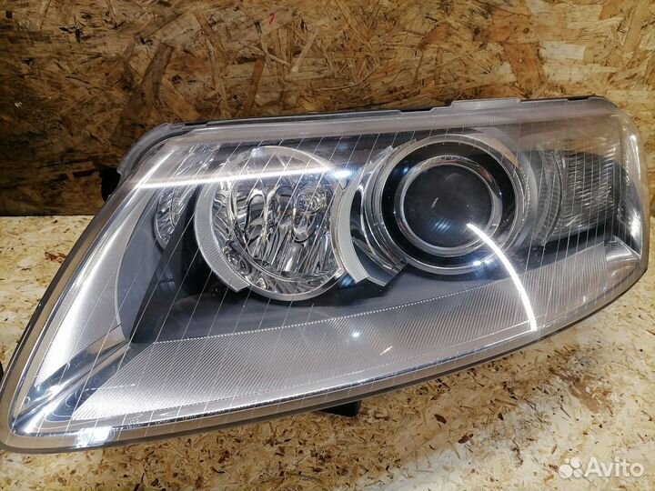 Комплект фар Audi A6 C6 дорест ксенон