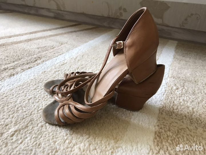 Туфли для бальных танцев