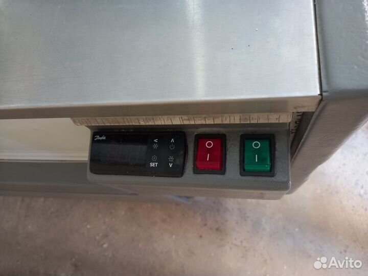 Витрина хол/мор Криспи Октава SN 1800, -2 +6