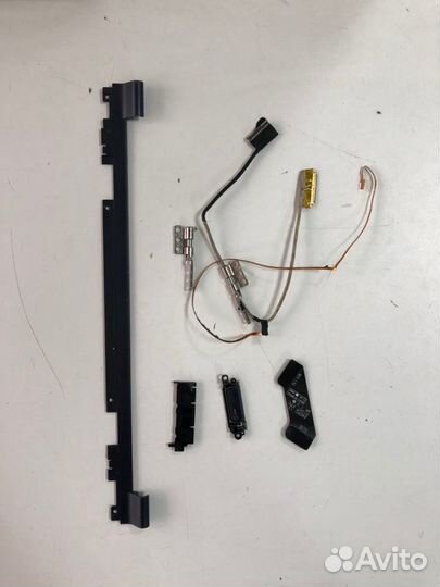 Ноутбук Samsung NP900X3C в разборе