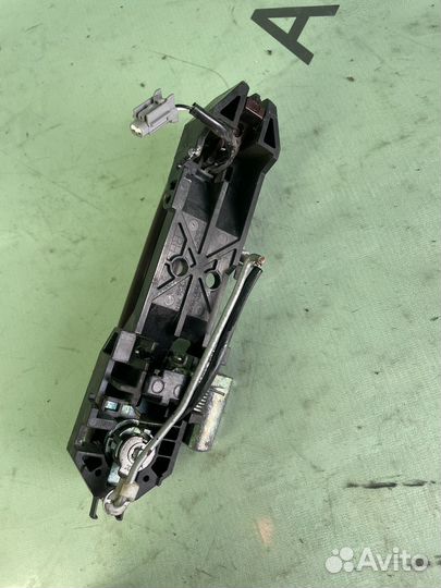 Ручка двери передняя правая nissan march ak12