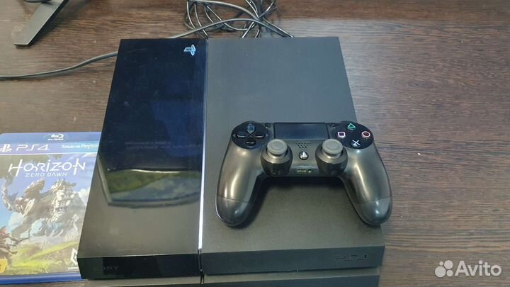 Sony PS4+6 игр,на гарантии