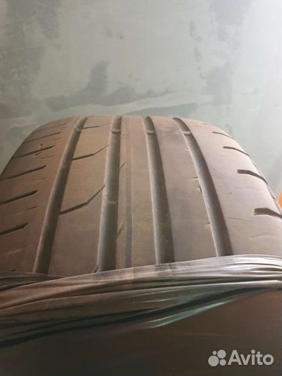 Continental ContiPremiumContact 2 215/60 R17 96H
