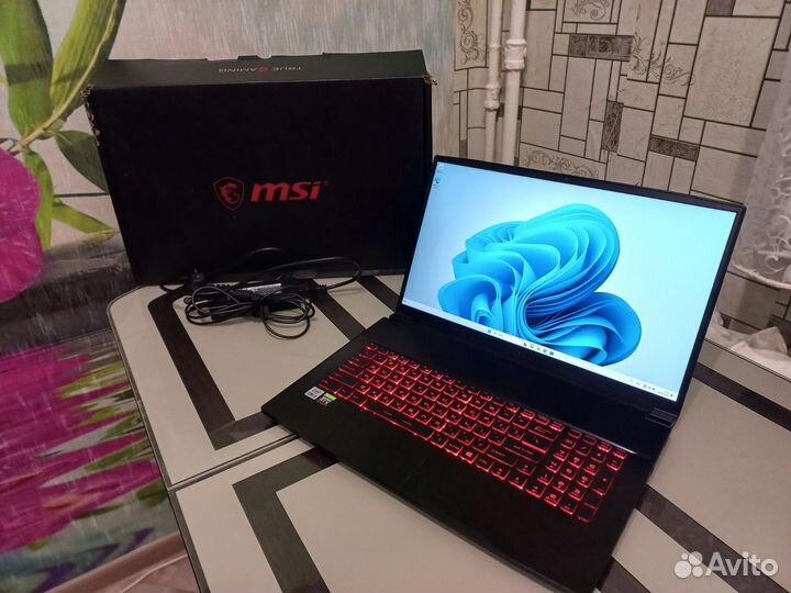 Игровой MSI 17.3 rtx3050