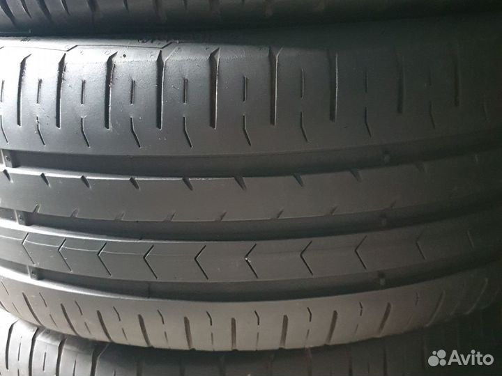 Continental ContiPremiumContact 5 215/65 R16 98H