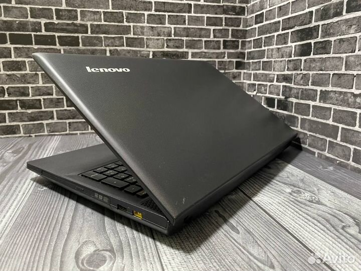 Мощный ноутбук Lenovo SSD