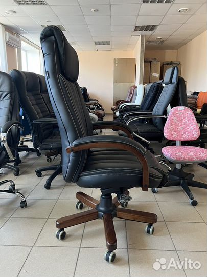 Кресло руководителя натуральная кожа