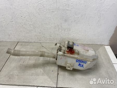 Бачок омывателя Митсубиси