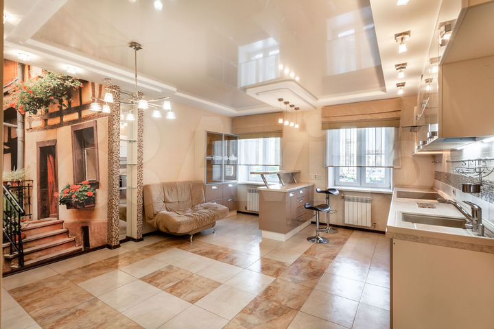 4-к. квартира, 110,5 м², 3/5 эт.