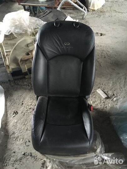 Сиденья комплект (передние) Infiniti EX35