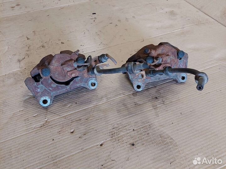 Суппорта передний Левый правый Audi A6 C6 4F