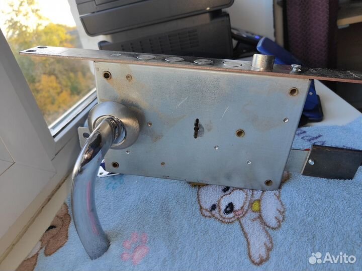 Замок врезной сувальдный с защёлкой гардиан