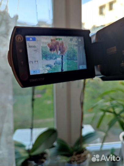 Видеокамера Sony DCR-SR220
