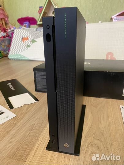 Xbox One X 1 TB Project Scorpio Edition